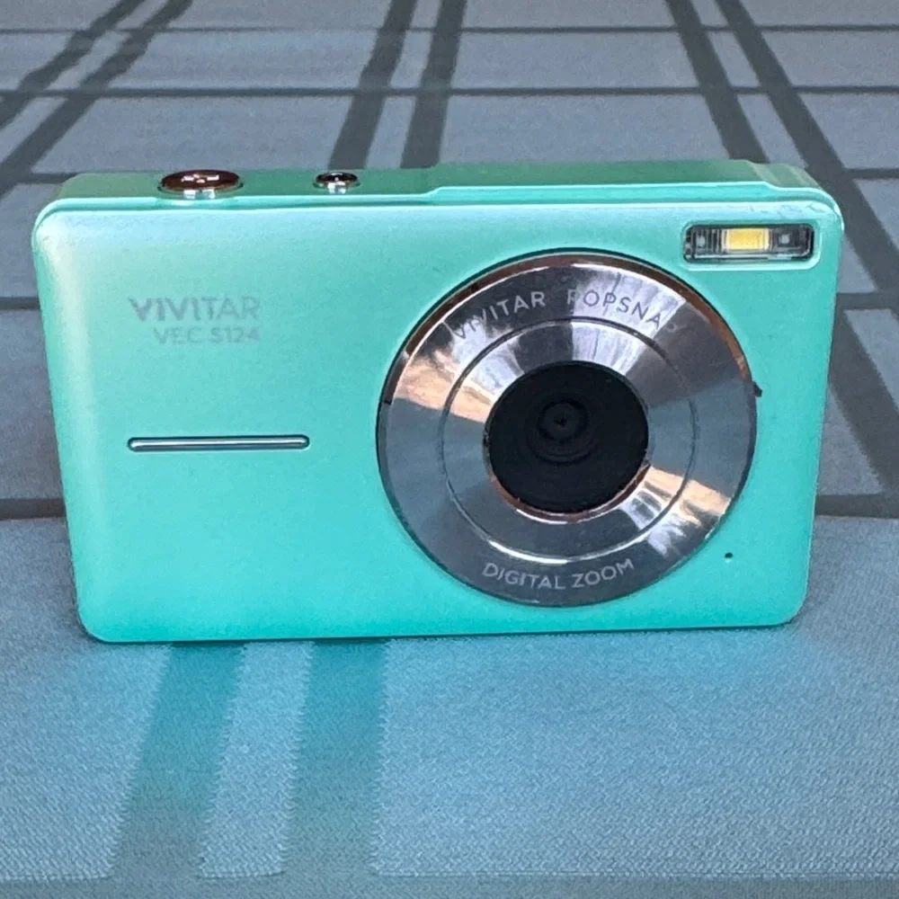 Vivitar Popsnap Compact Digital Camera blue green